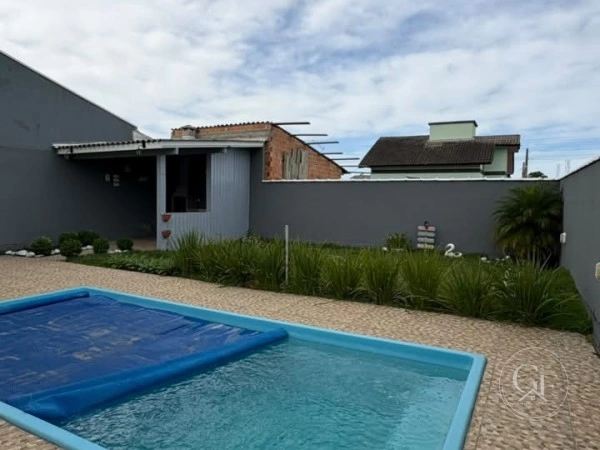 Casa com Piscina Balneário Gaivota - Jardim Ultramar