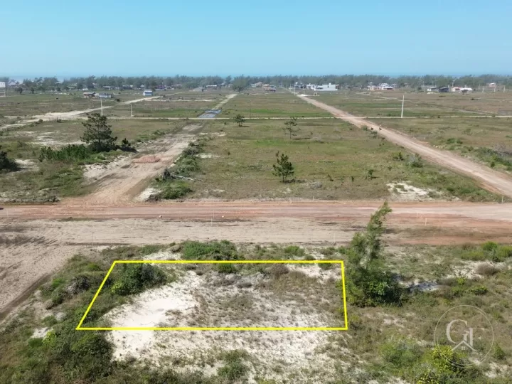 Terreno de Esquina na Praia Arpoador